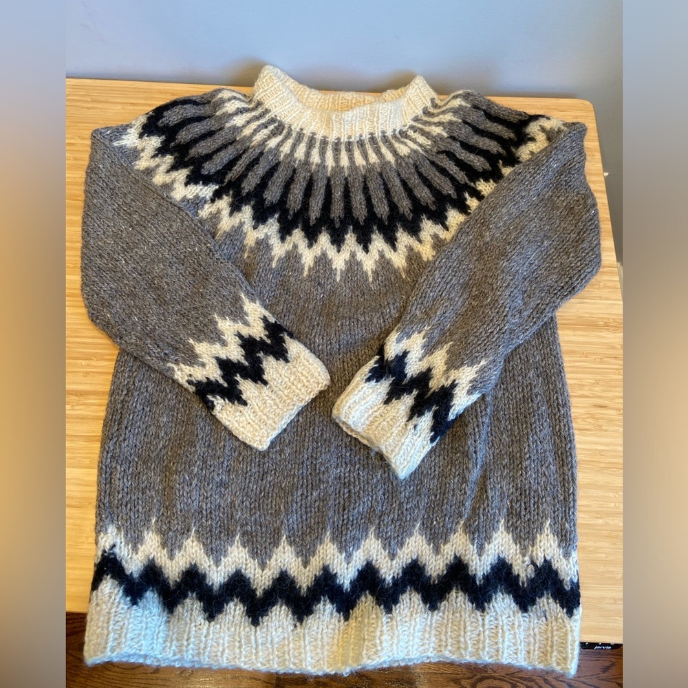 Vintage Hand Knit 100% Wool Chunky Greek Sweater - Gray & White - Size L